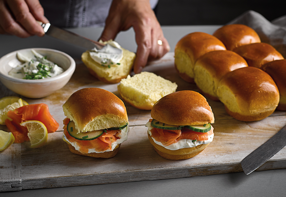 Smoked salmon and cream cheese rolls